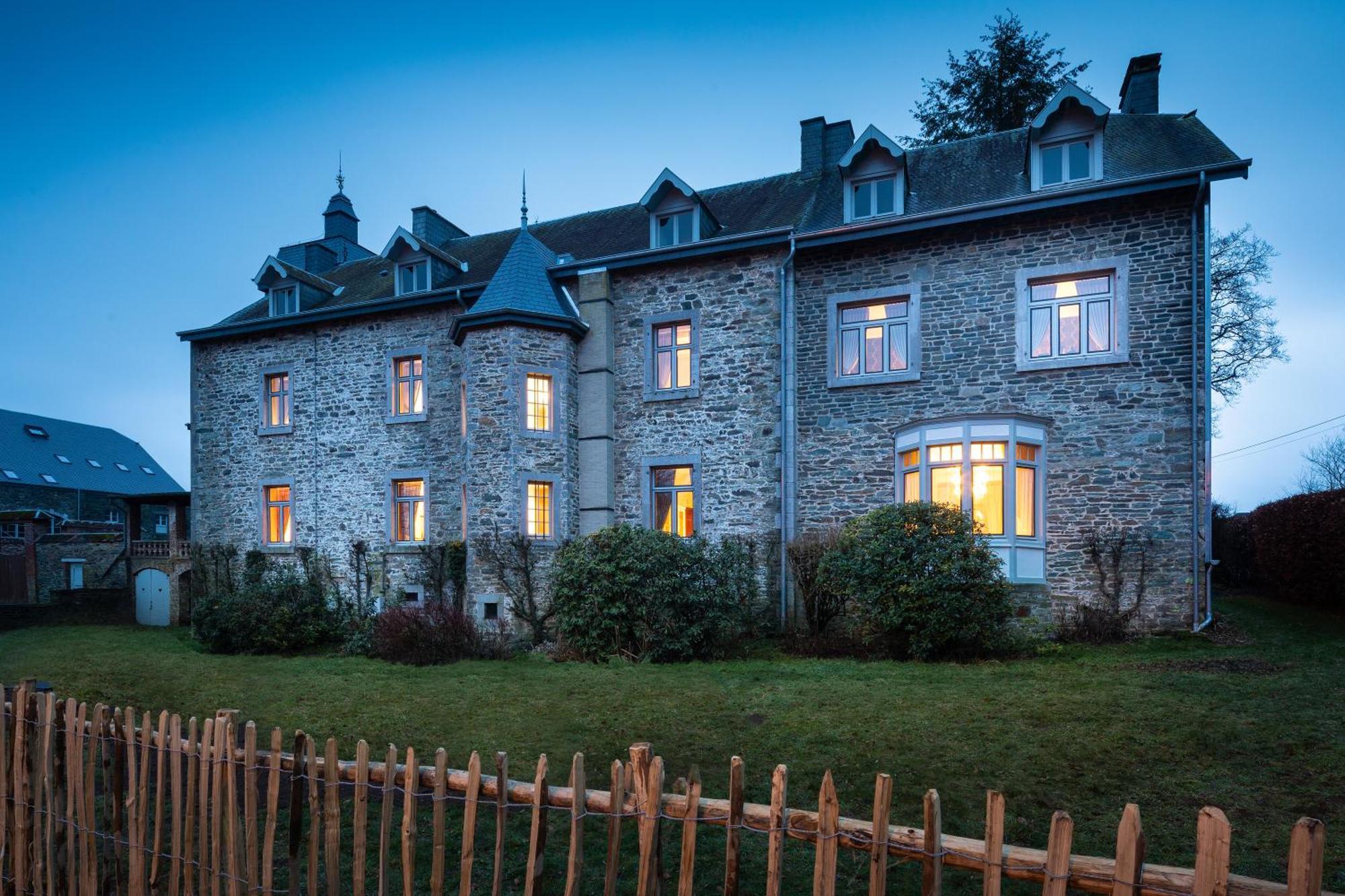 Chateau-ferme Des Abys Paliseul
